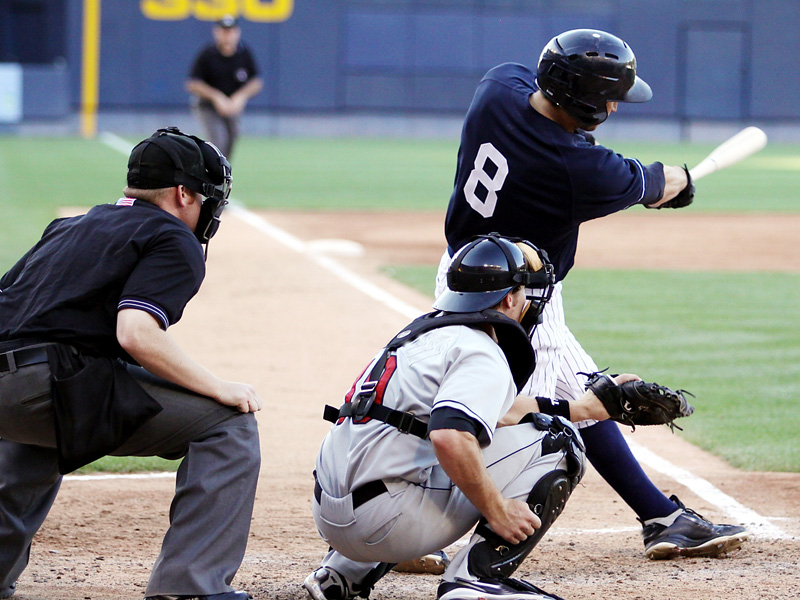 Act sport. Бейсбол Ловец. Baseball Umpire Signals.